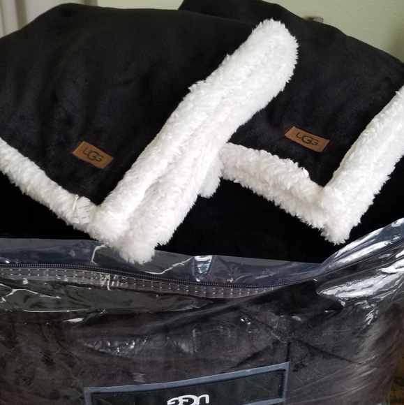 UGG Avery comforter set Queen Size - Picture 5 of 8